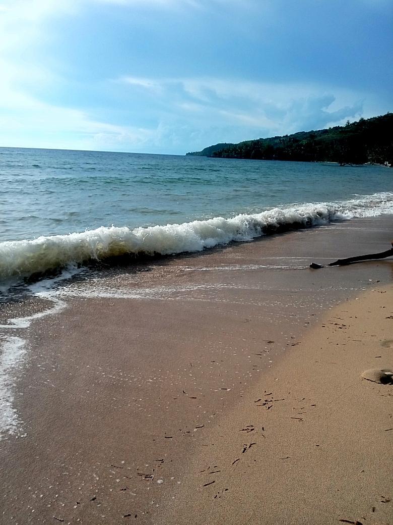 Sandee Pantai Ombuo