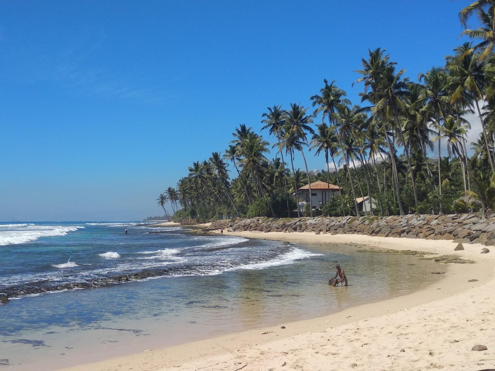 Sandee Madiha Beach