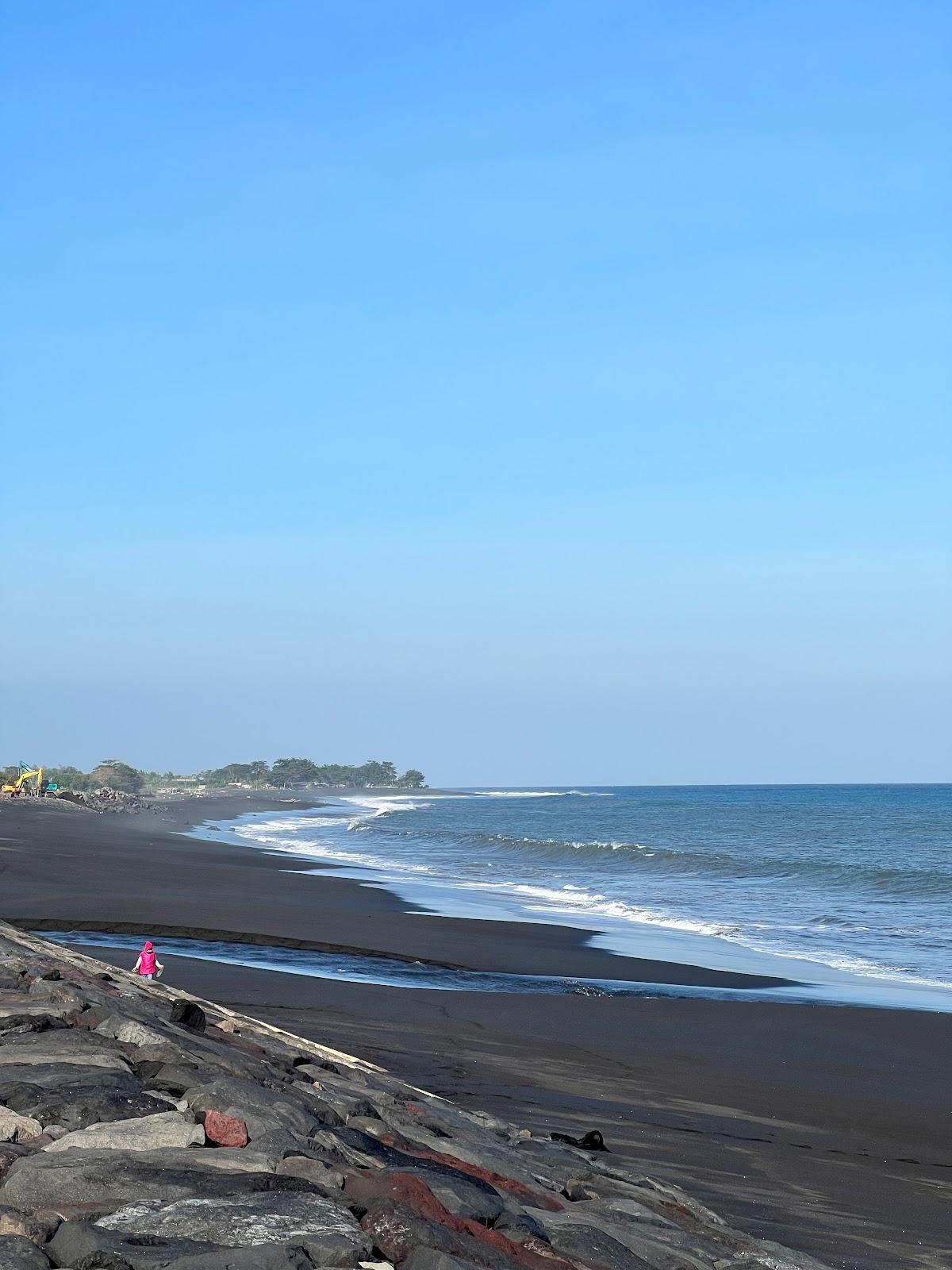 Sandee Pantai Lepang