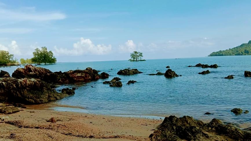 Sandee Wisata Pantai Bembang Bukit Telaga Tujuh Photo