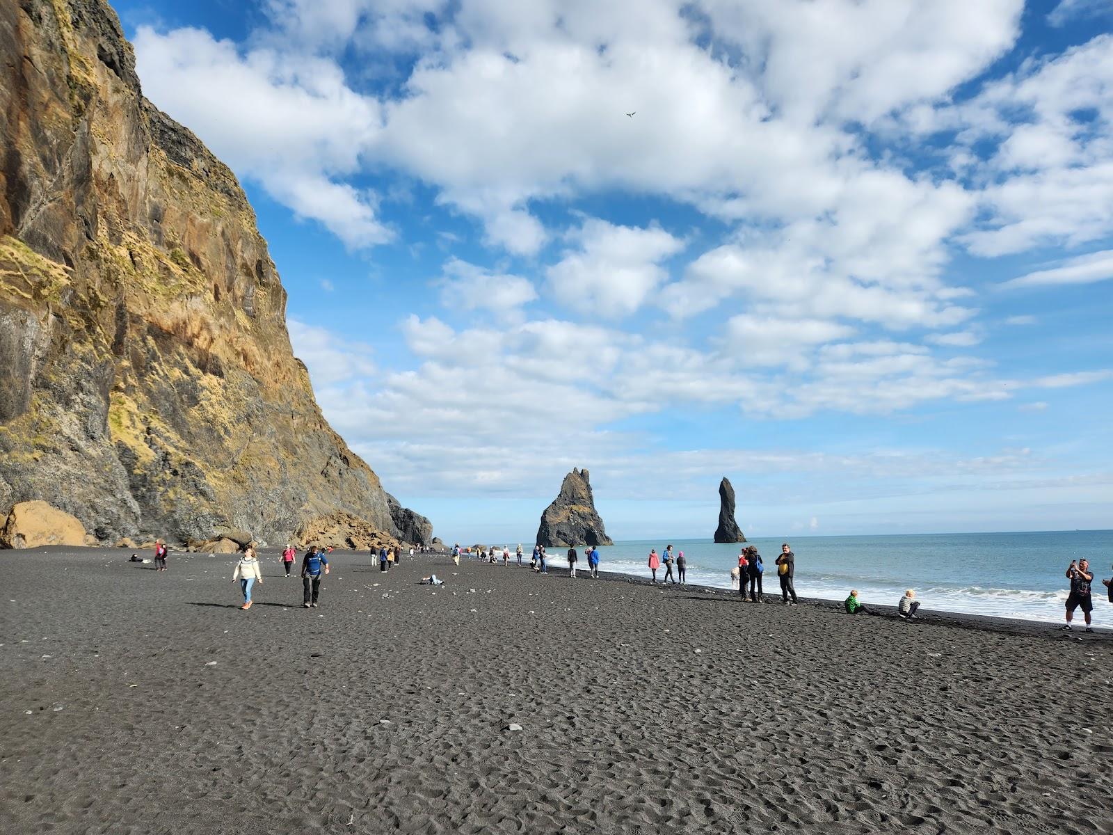 Sandee Black Beach Photo