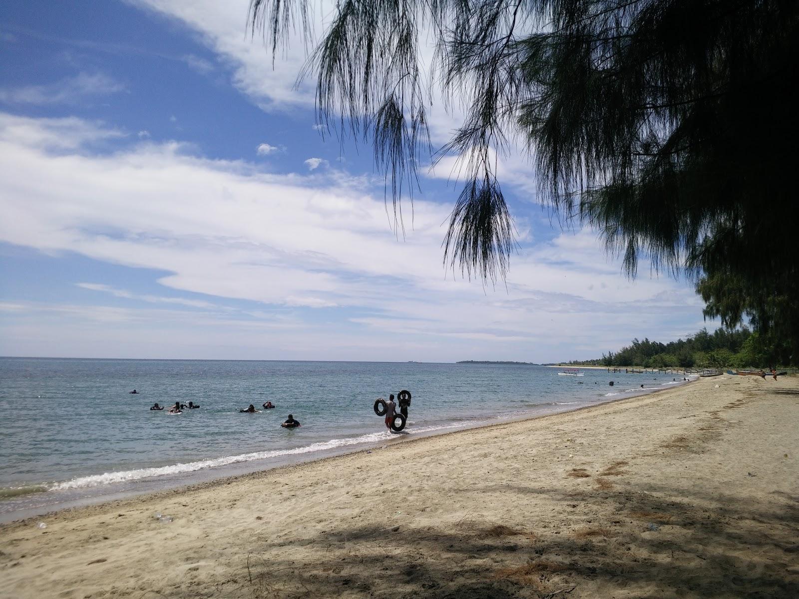 Sandee Pantai Baturaja