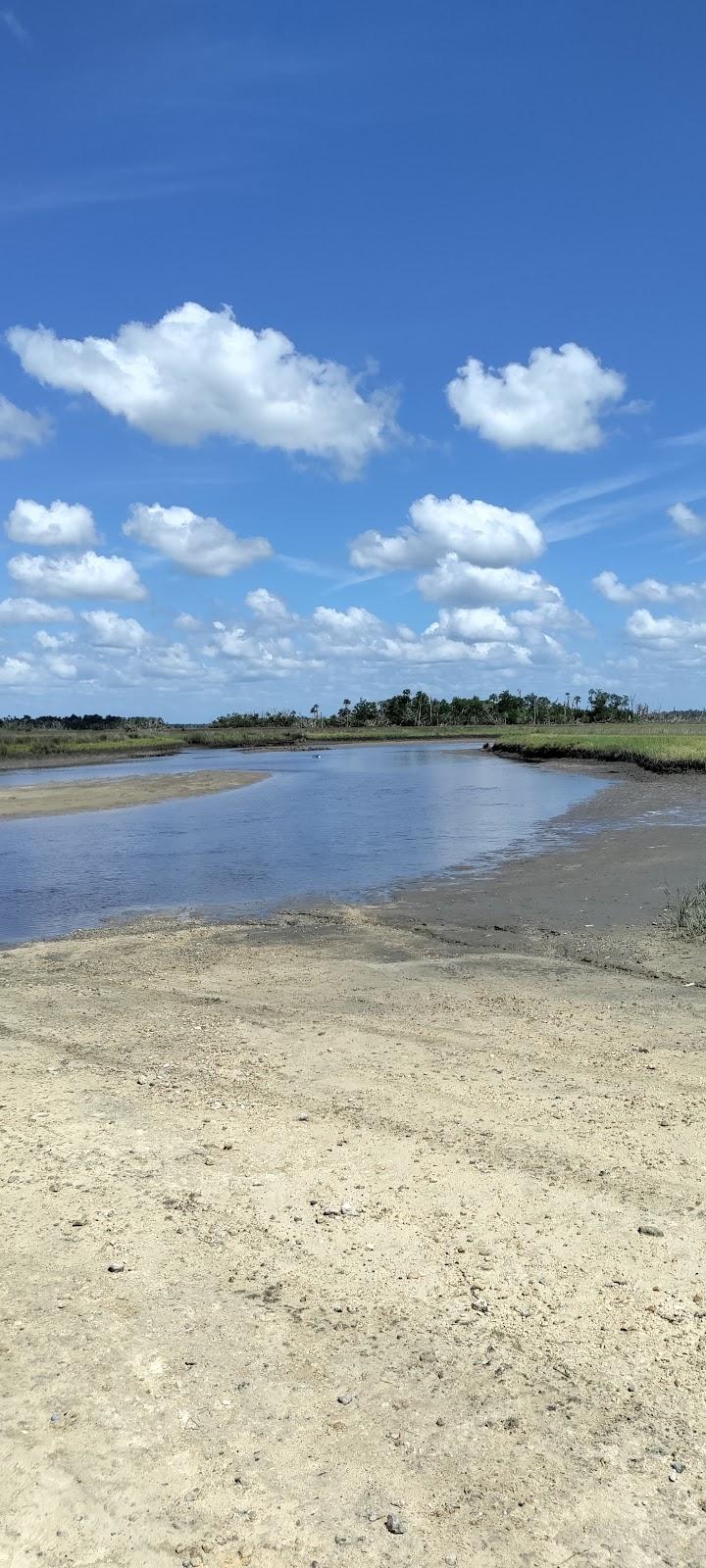Sandee Yankeetown Beach