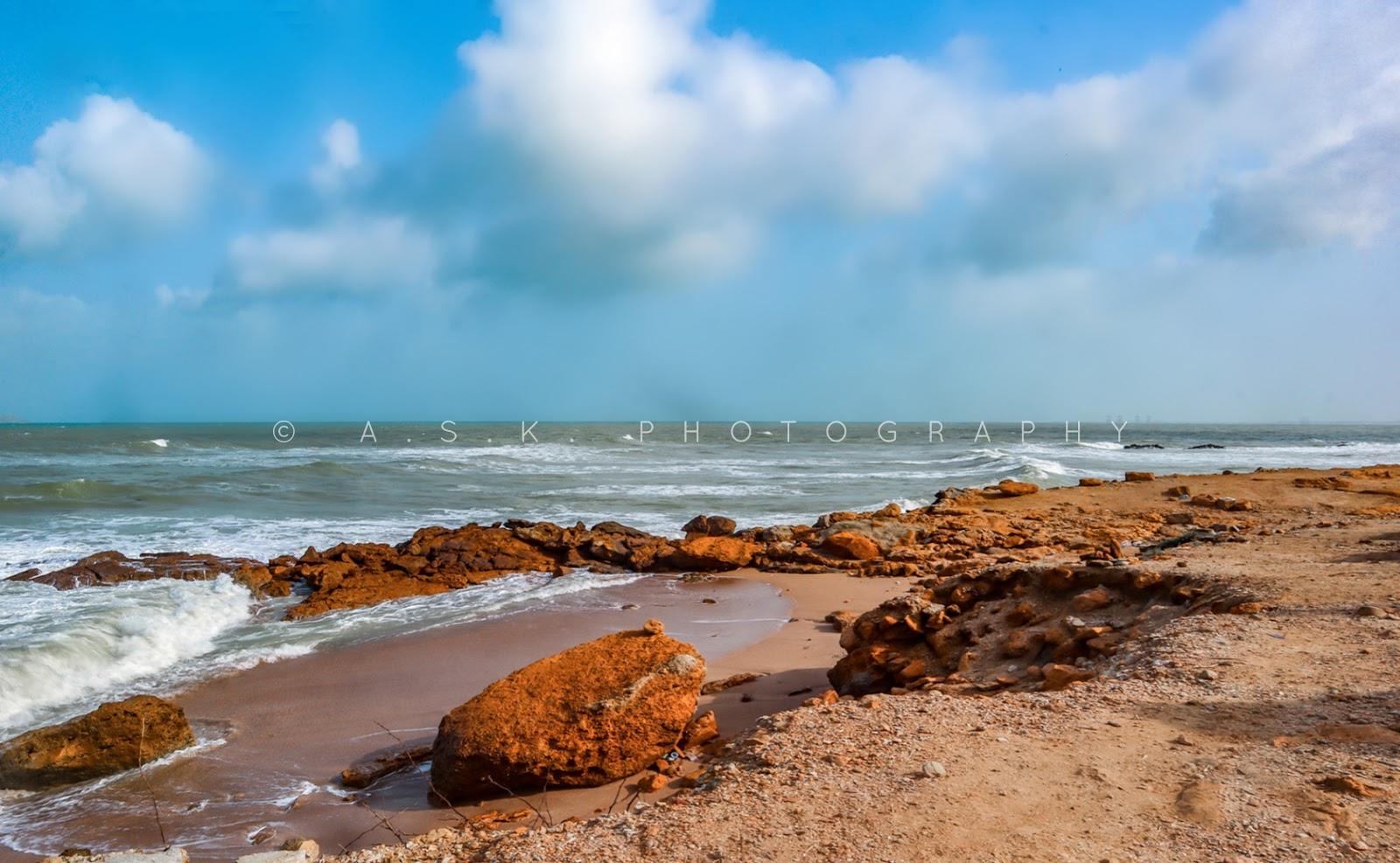 Sandee Sunhera Beach