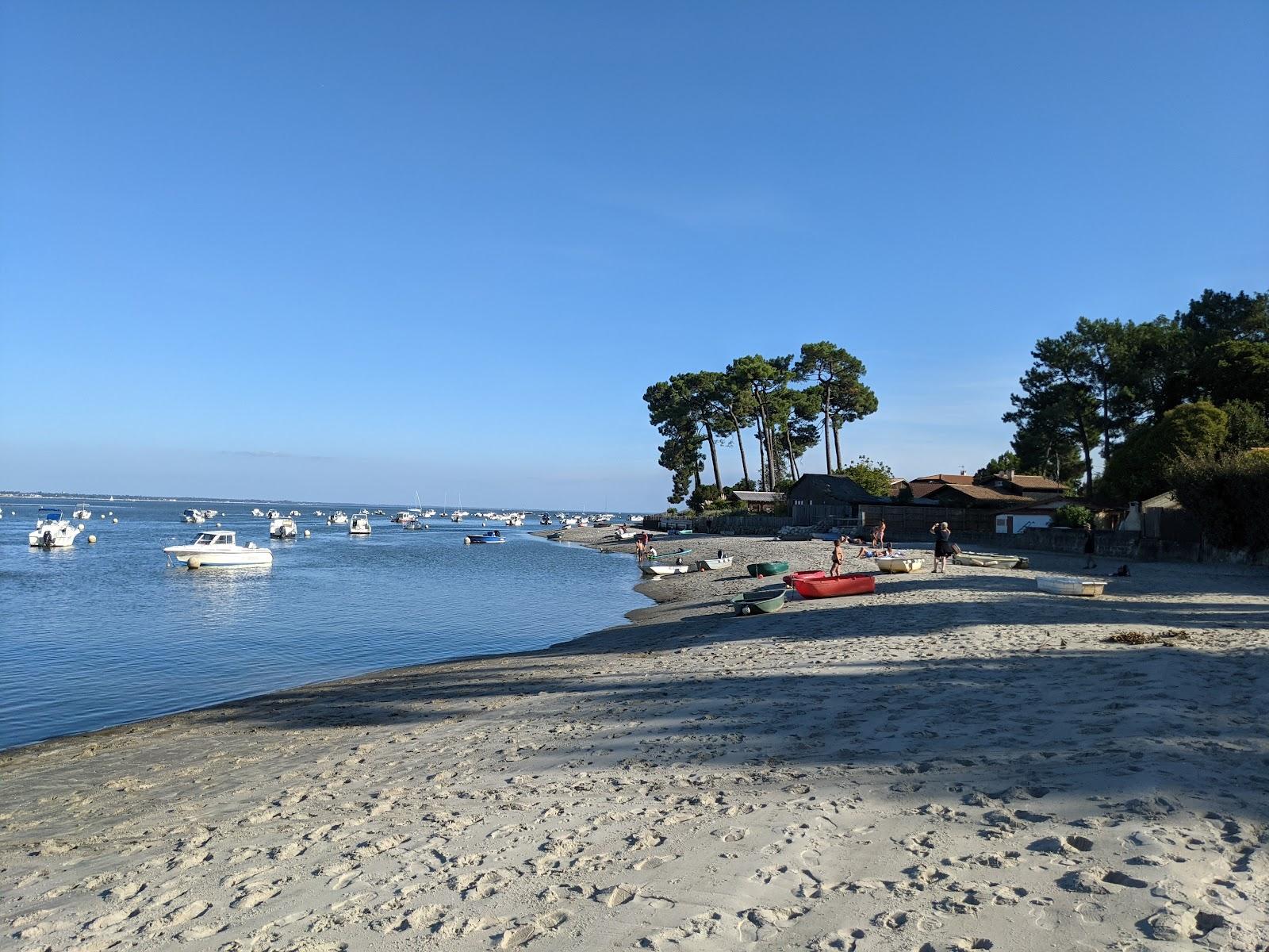 Sandee Plage Des Pastourelles Photo