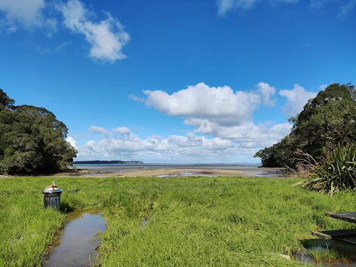 Sandee Wattle Bay Reserve Photo