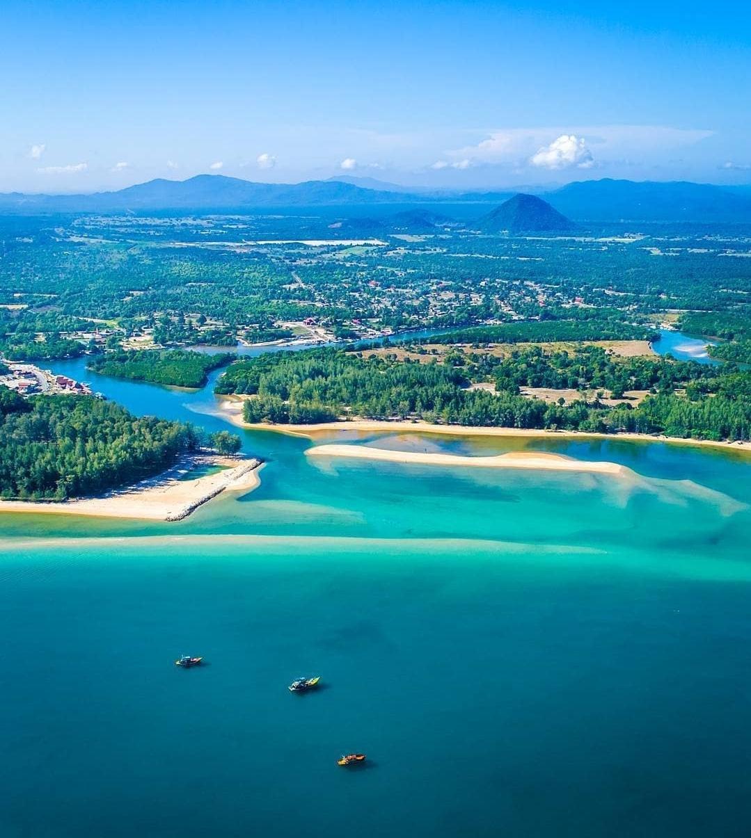 Sandee Merang Beach