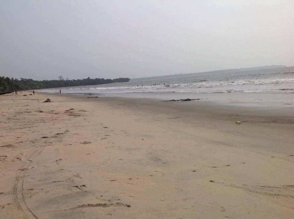 Sandee Plage Publique D'Enyengue Na Manga I, Bokombe Campo