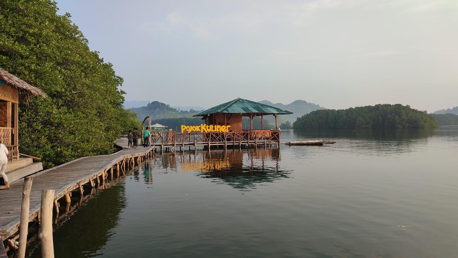 Sandee Pantai Dewi Mandapa Pesawaran Photo