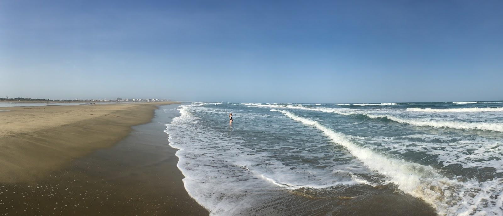 Sandee Plage Des Montilles Photo