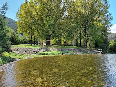 Sandee - Praia Fluvial De Ossela