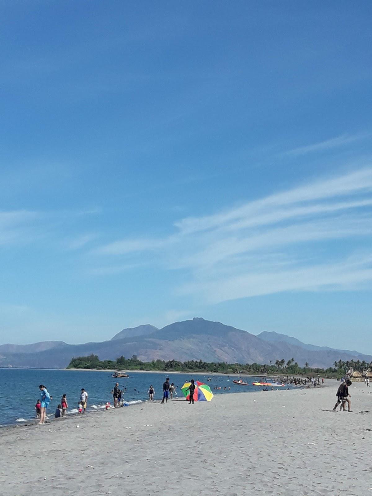 Sandee Avell Beach Resort
