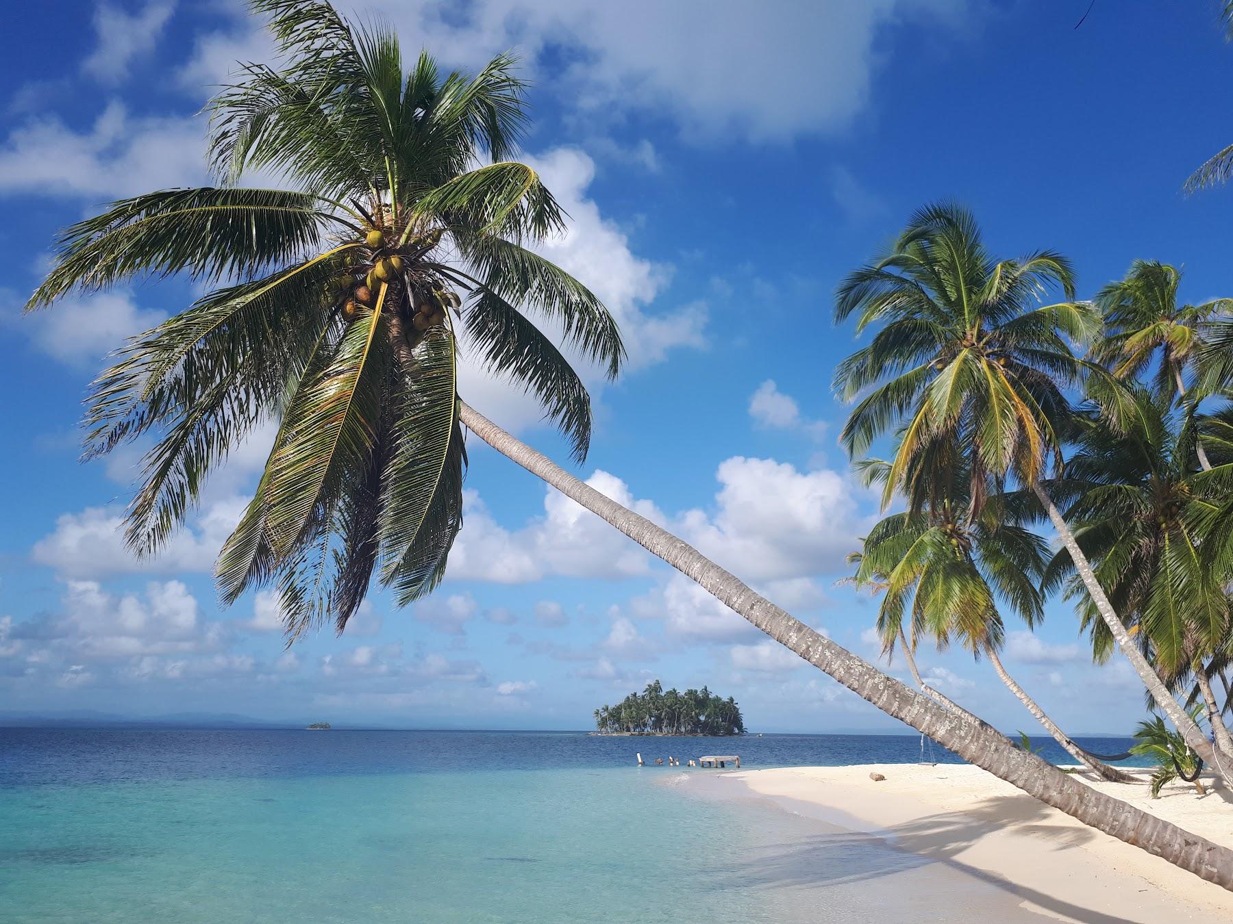 Sandee Guanidup Island