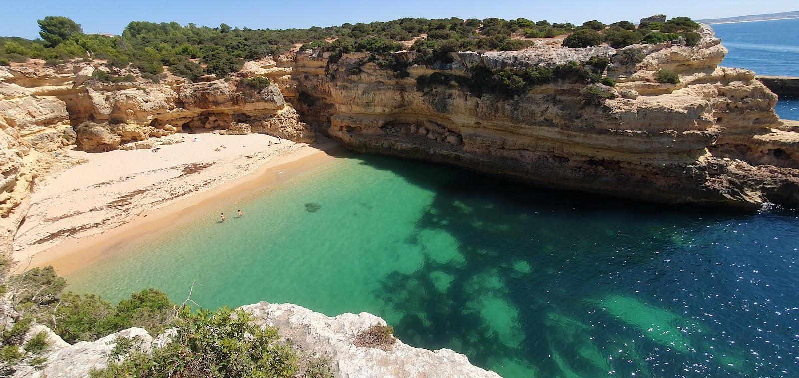 Sandee - Praia Do Vale Espinhaco