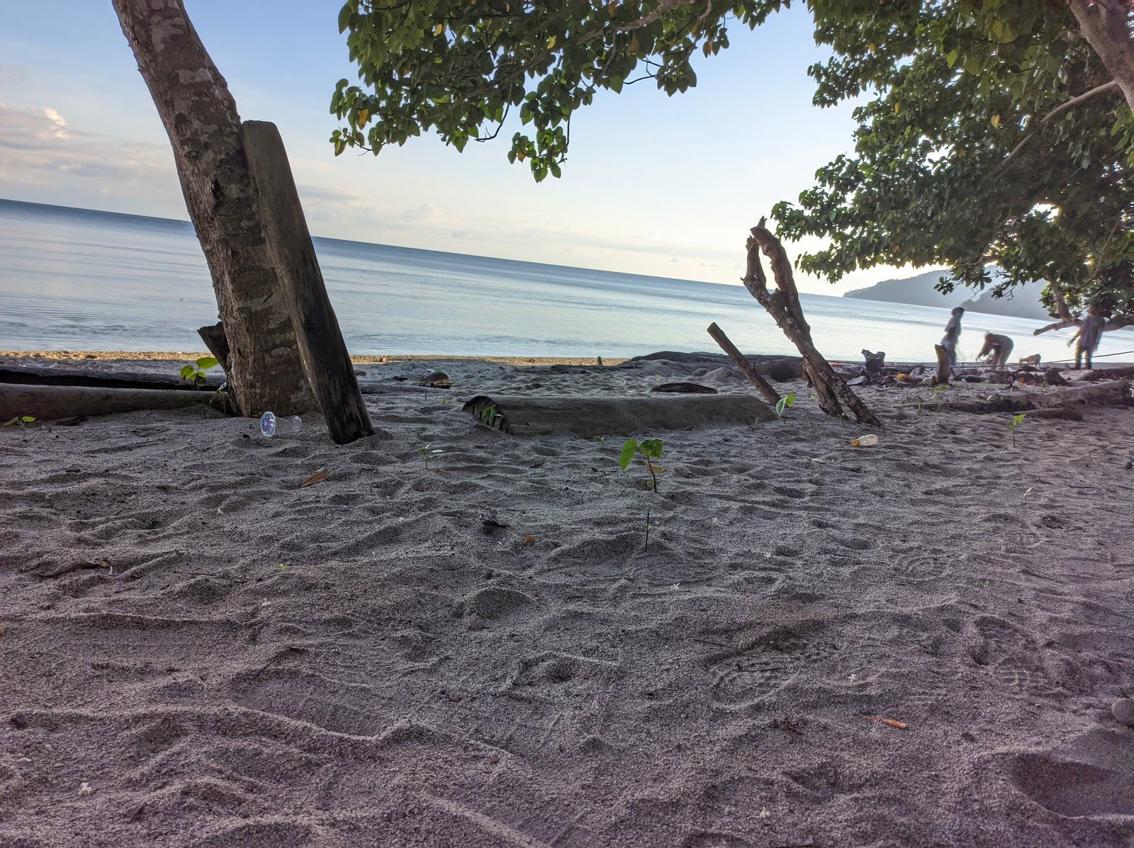 Sandee Pantai Opa