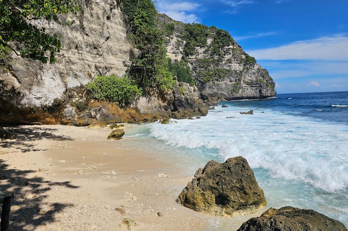 Sandee Tembeling Beach