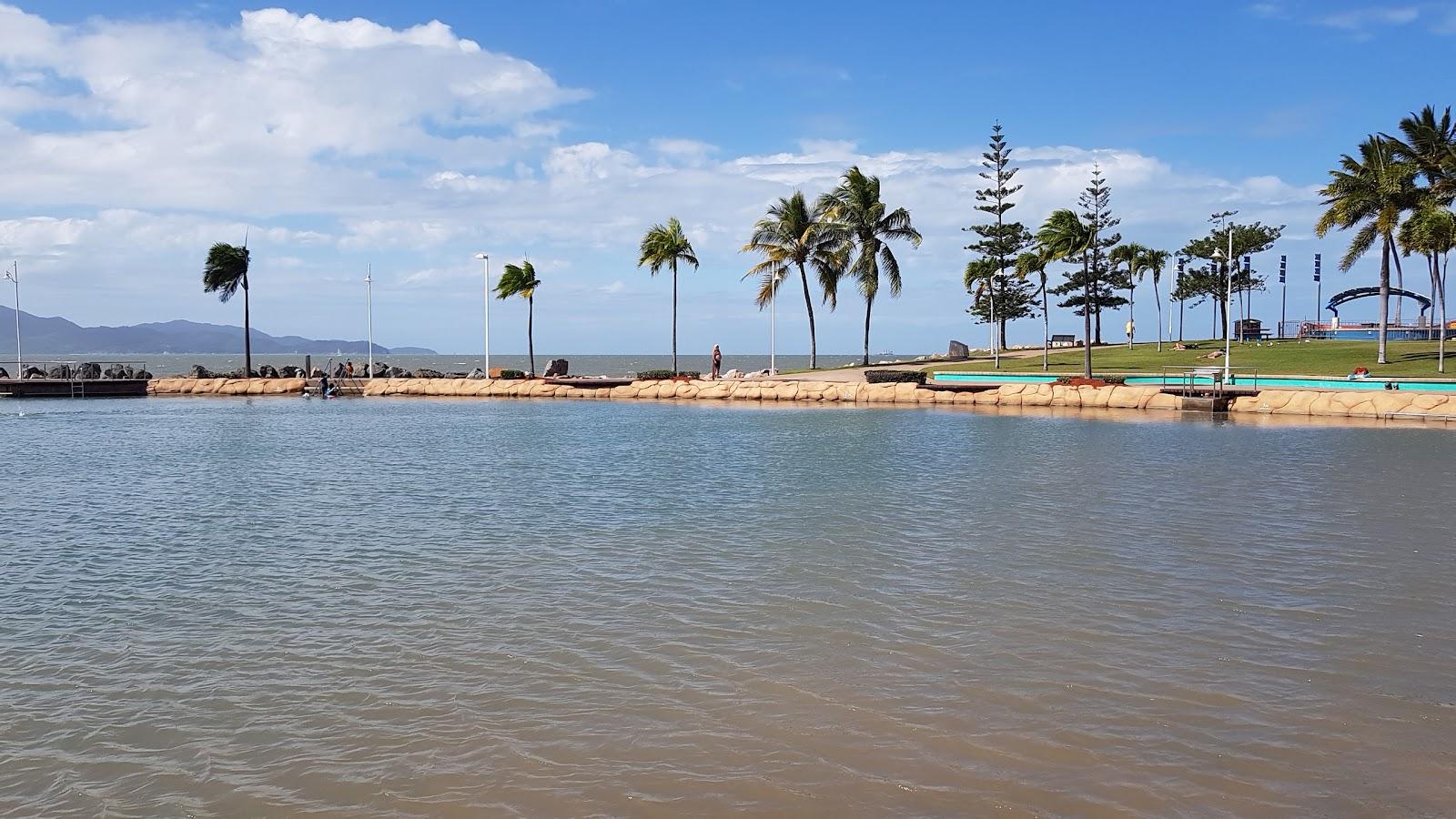 Sandee Strand Rockpool Photo