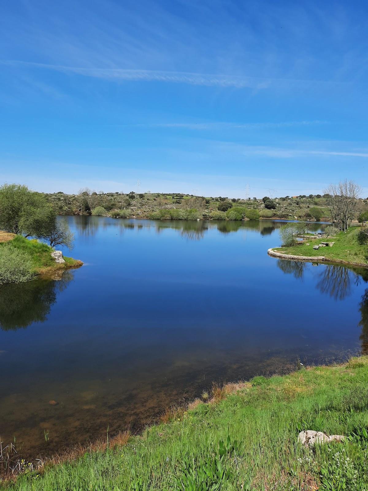 Sandee Embalse De Rocoso
