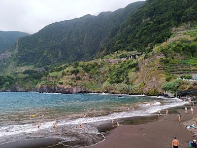 Sandee - Praia Do Seixal