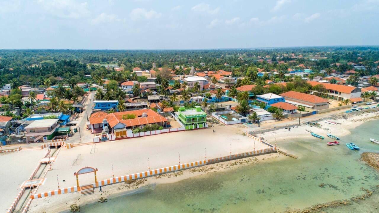 Sandee Uthayasooriyan Beach Photo