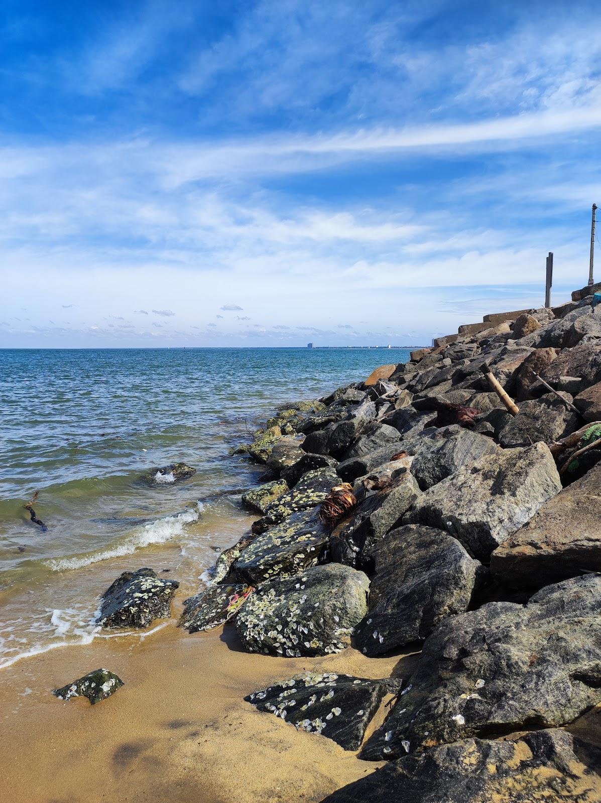 Sandee Morawala Beach