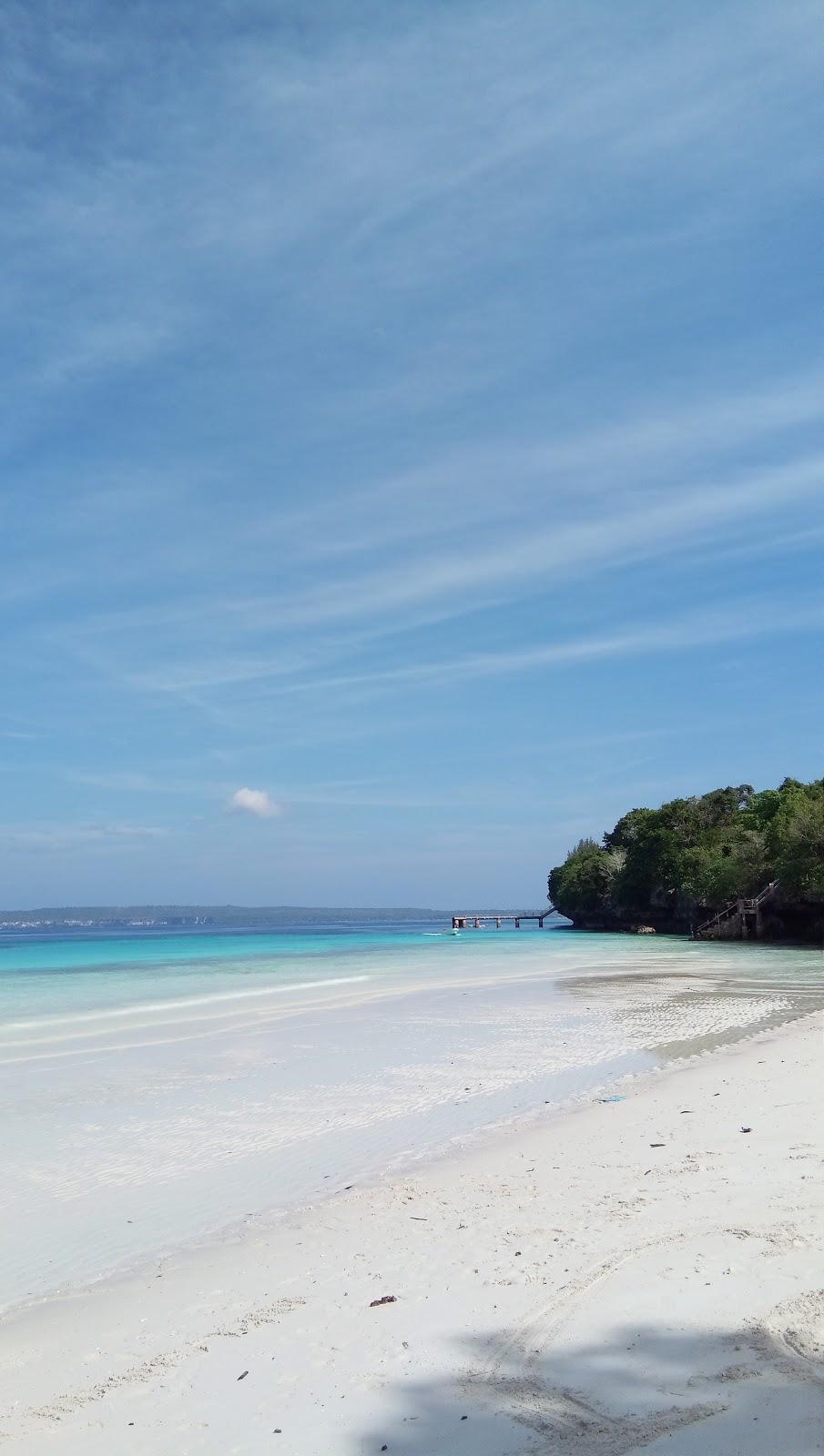 Sandee Pantai Nirwana Bau Bau