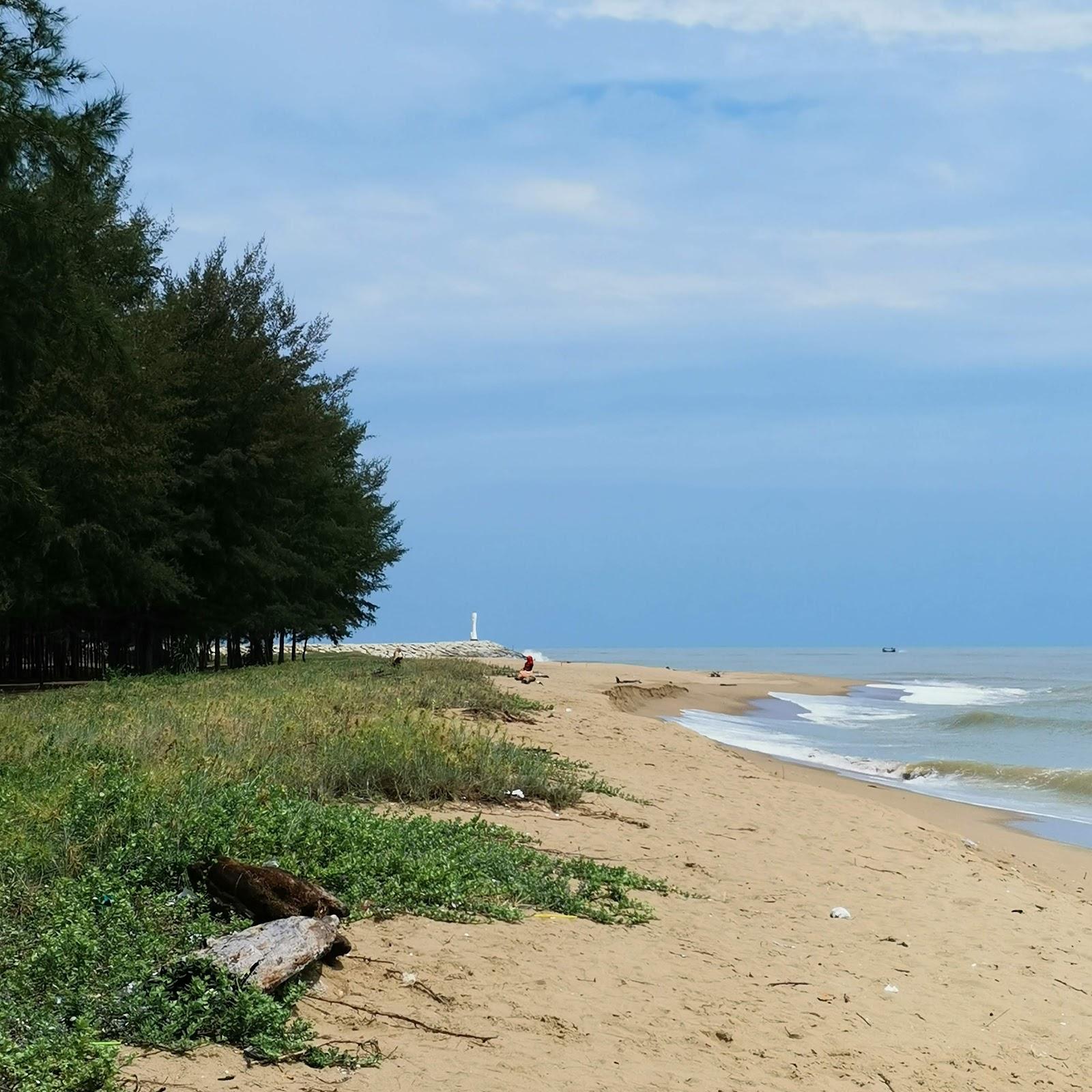 Sandee Senok Beach