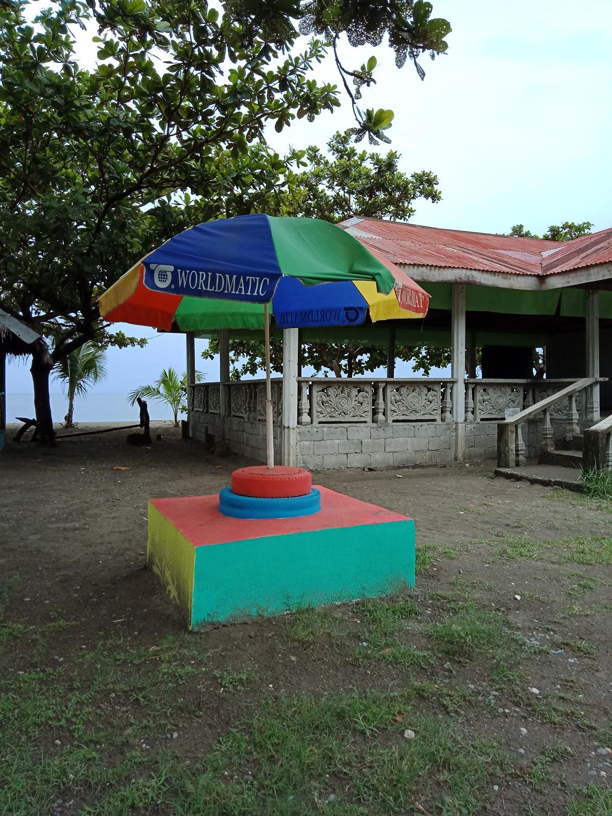 Sandee Red Roses Inn & Beach Resort
