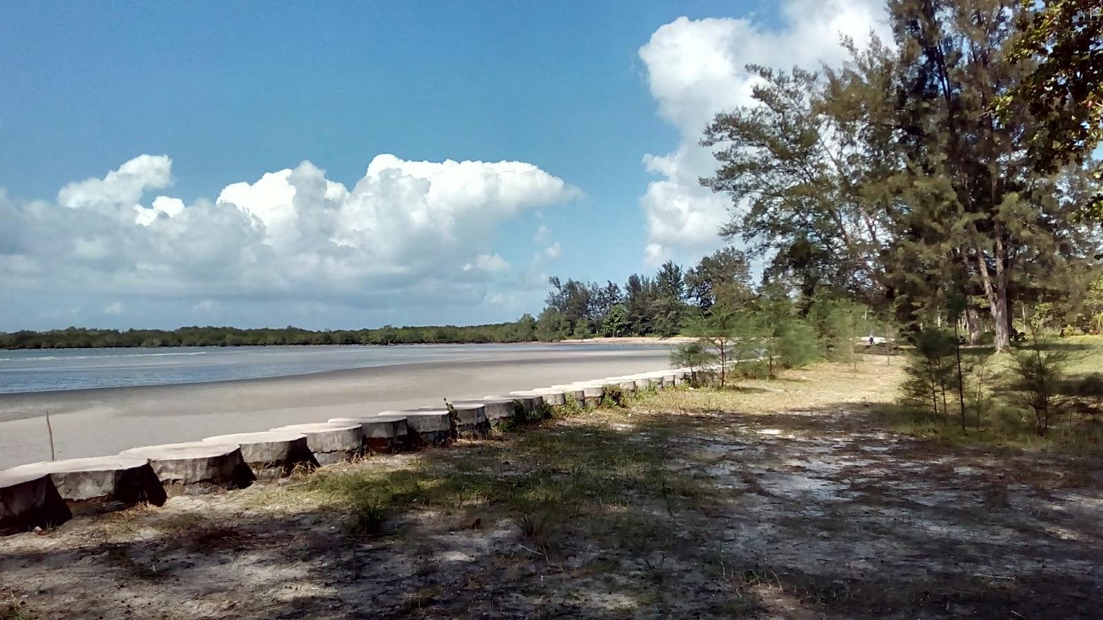 Sandee Pantai Sengaran