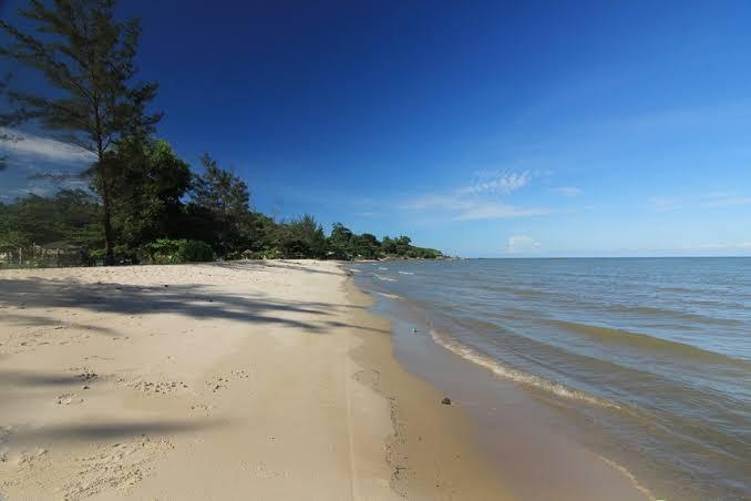 Sandee Pantai Nyiur Melambi
