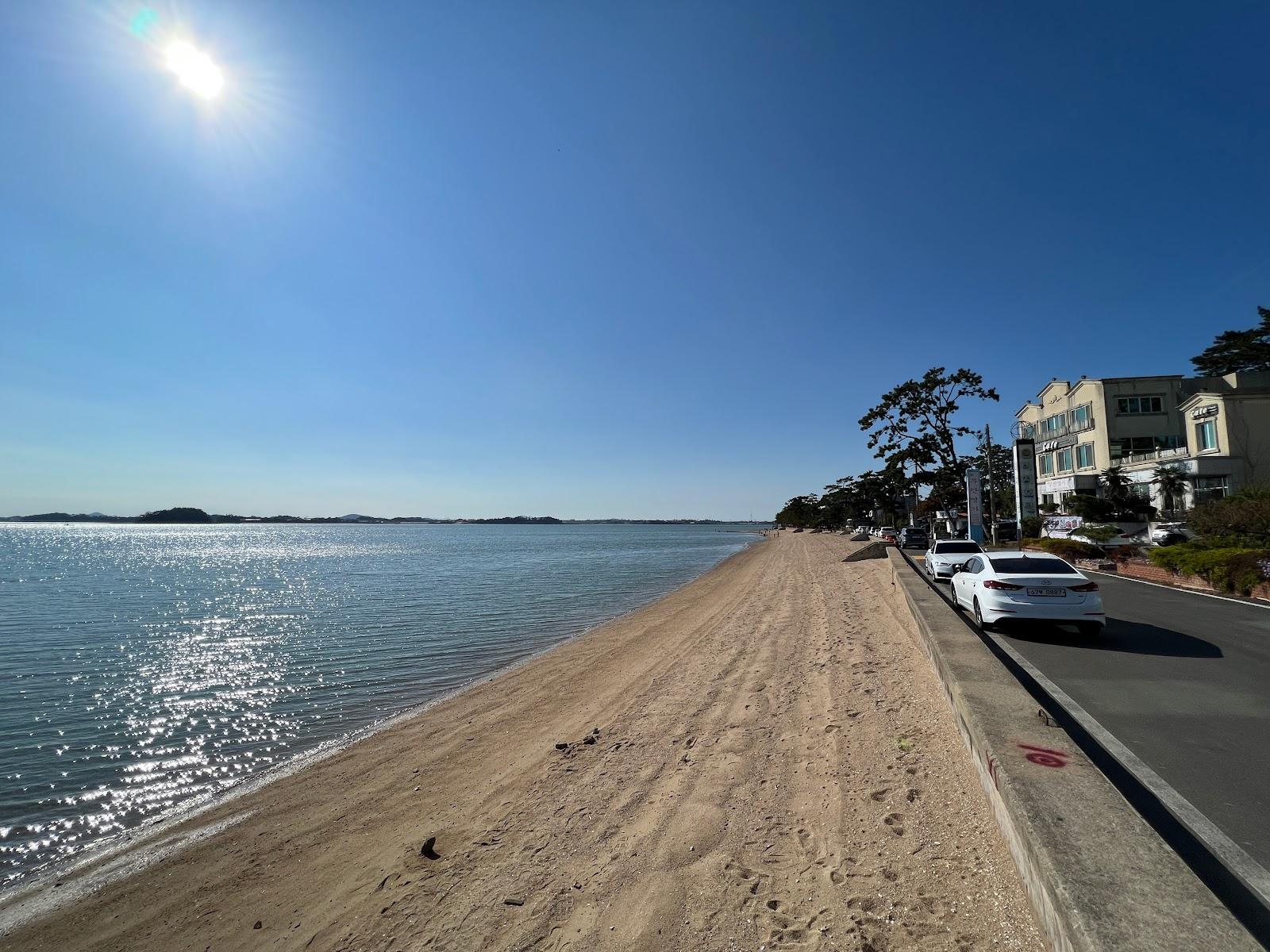 Sandee Topmeori Beach Photo