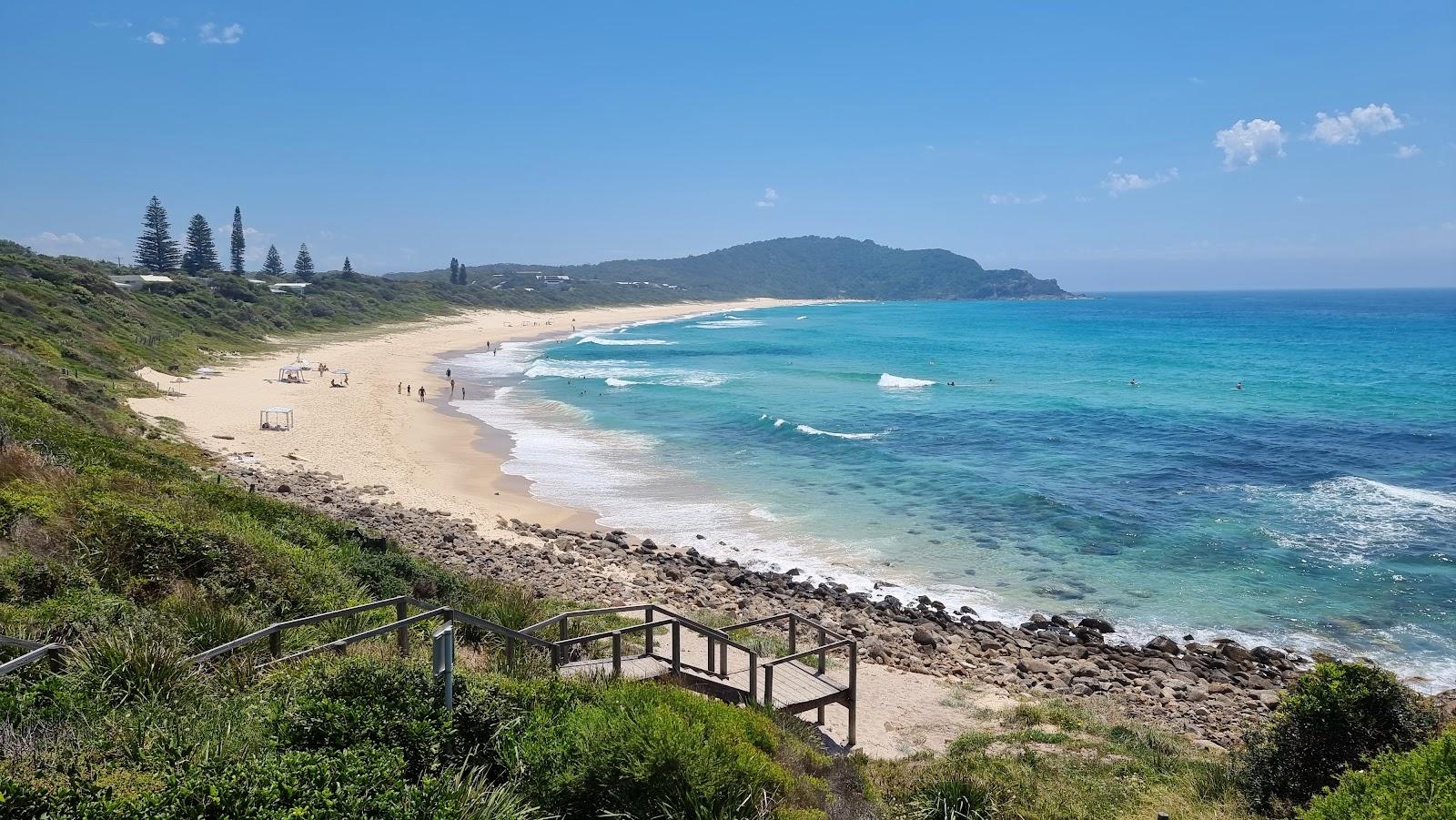 Sandee Boomerang Beach