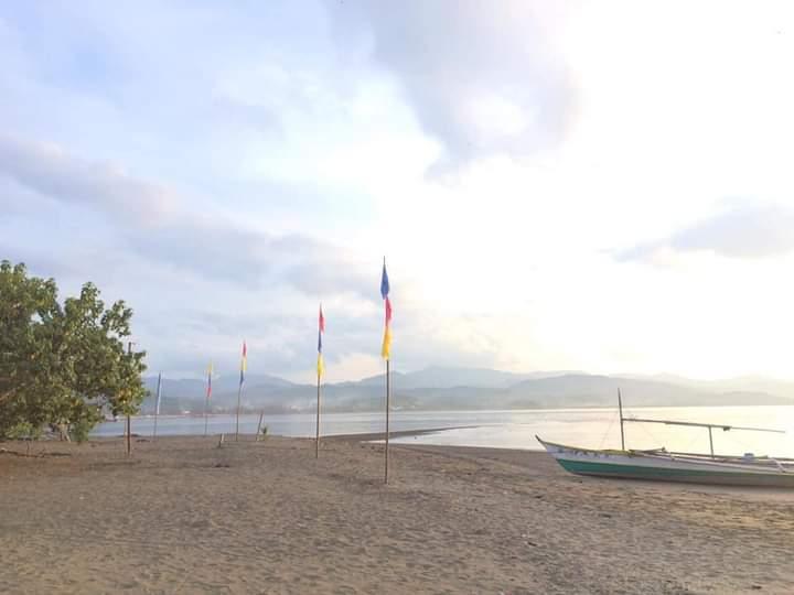 Sandee Cabinitan Beach Resort