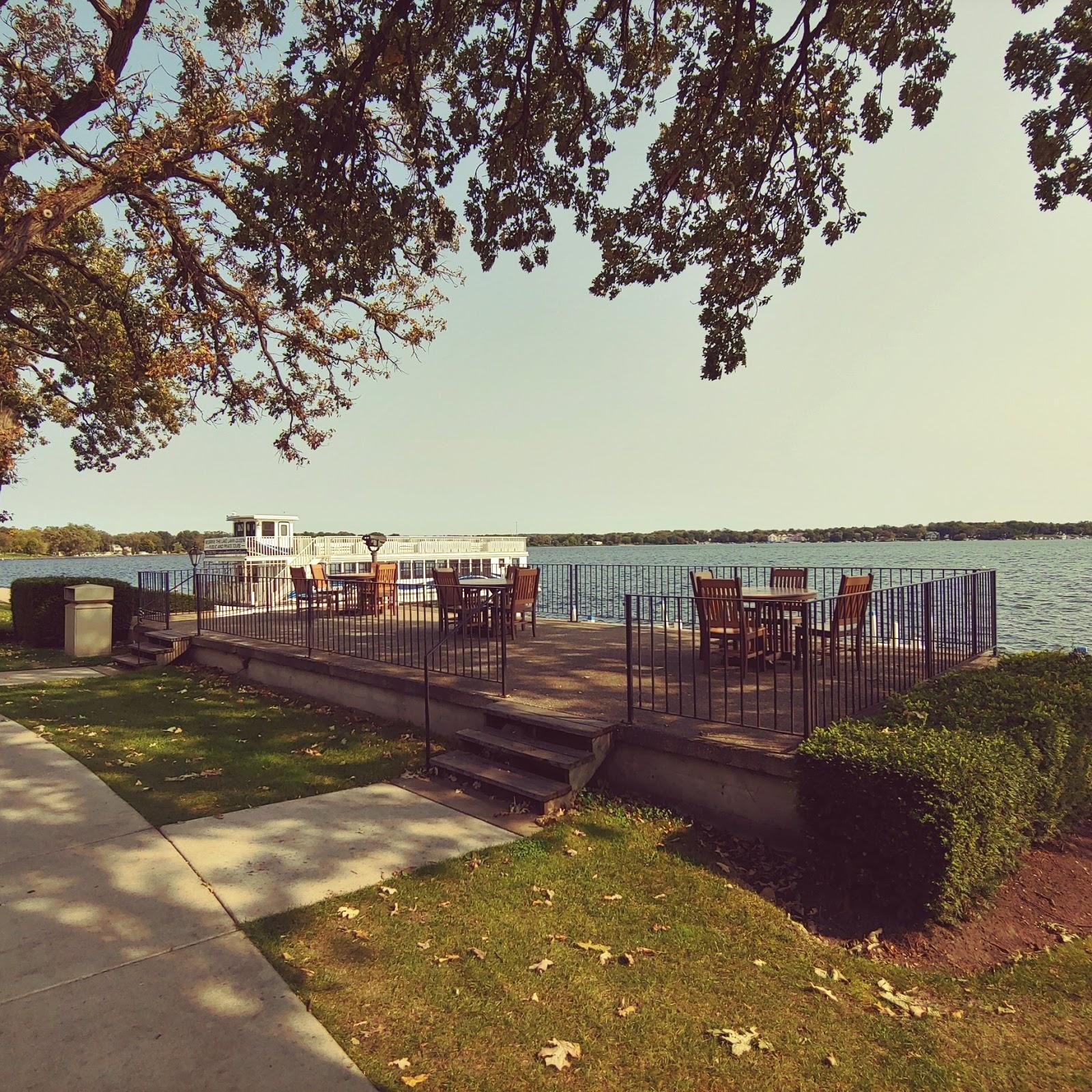 Sandee Lake Lawn Beach