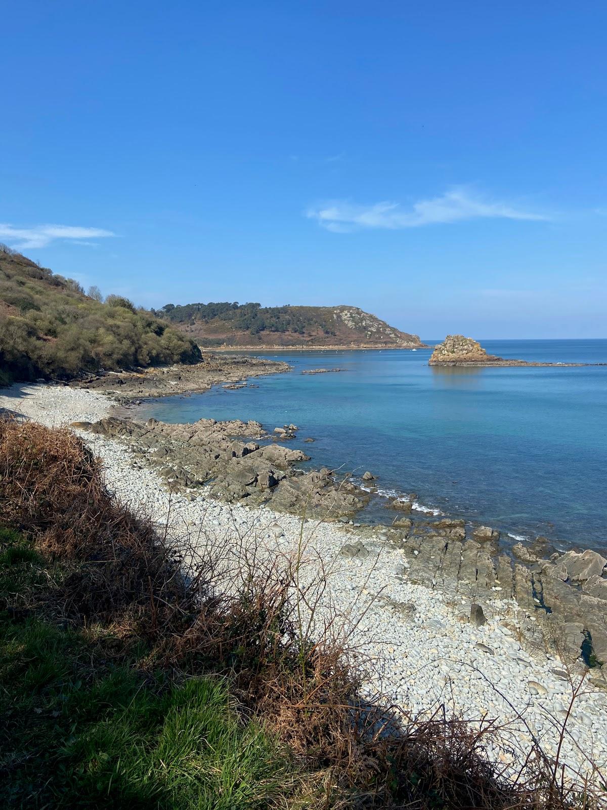 Sandee - Plage De Beg Vilin