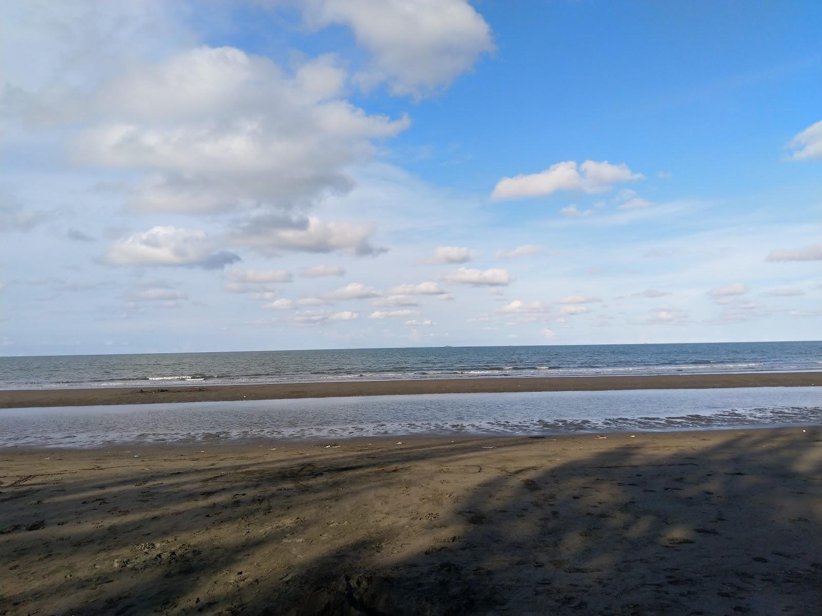 Sandee Pawa Beach