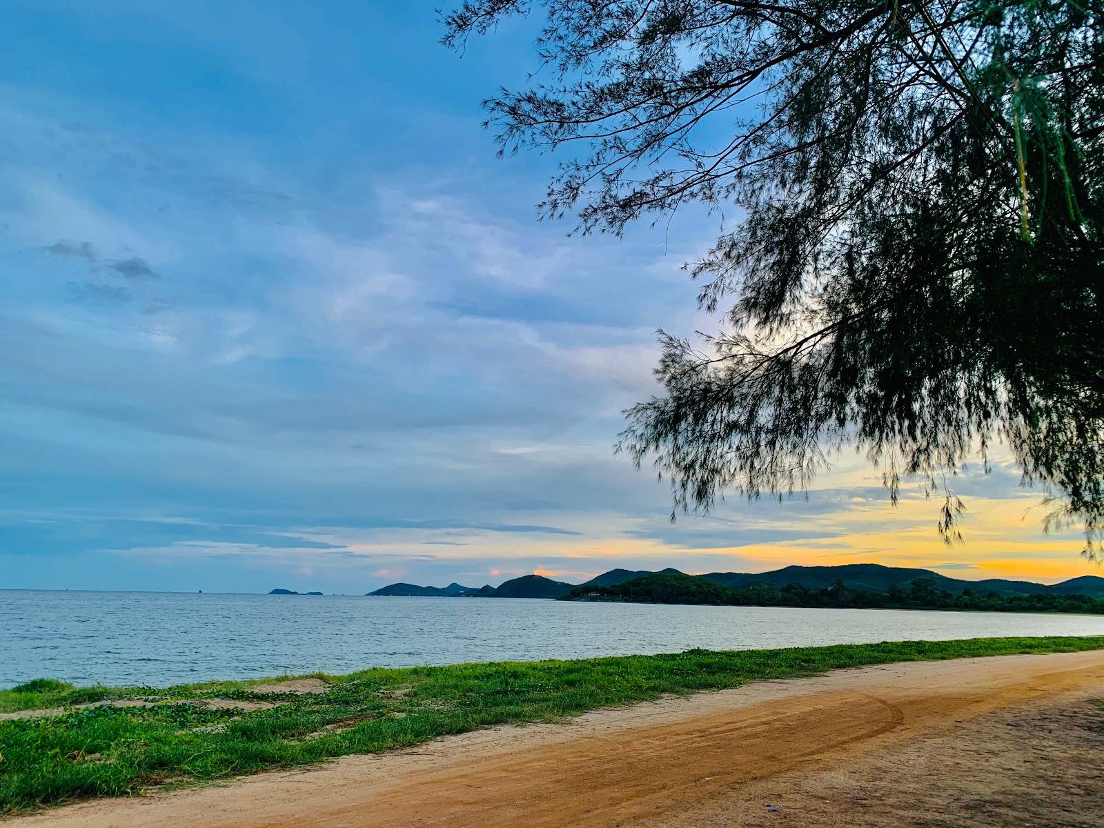 Sandee Kinnaree Beach / Khlot Beach