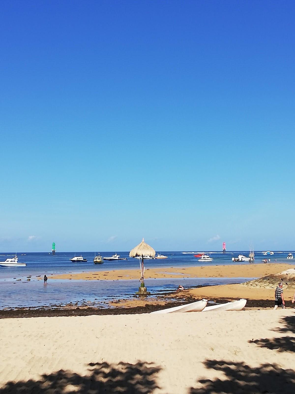 Sandee Pantai Semawang