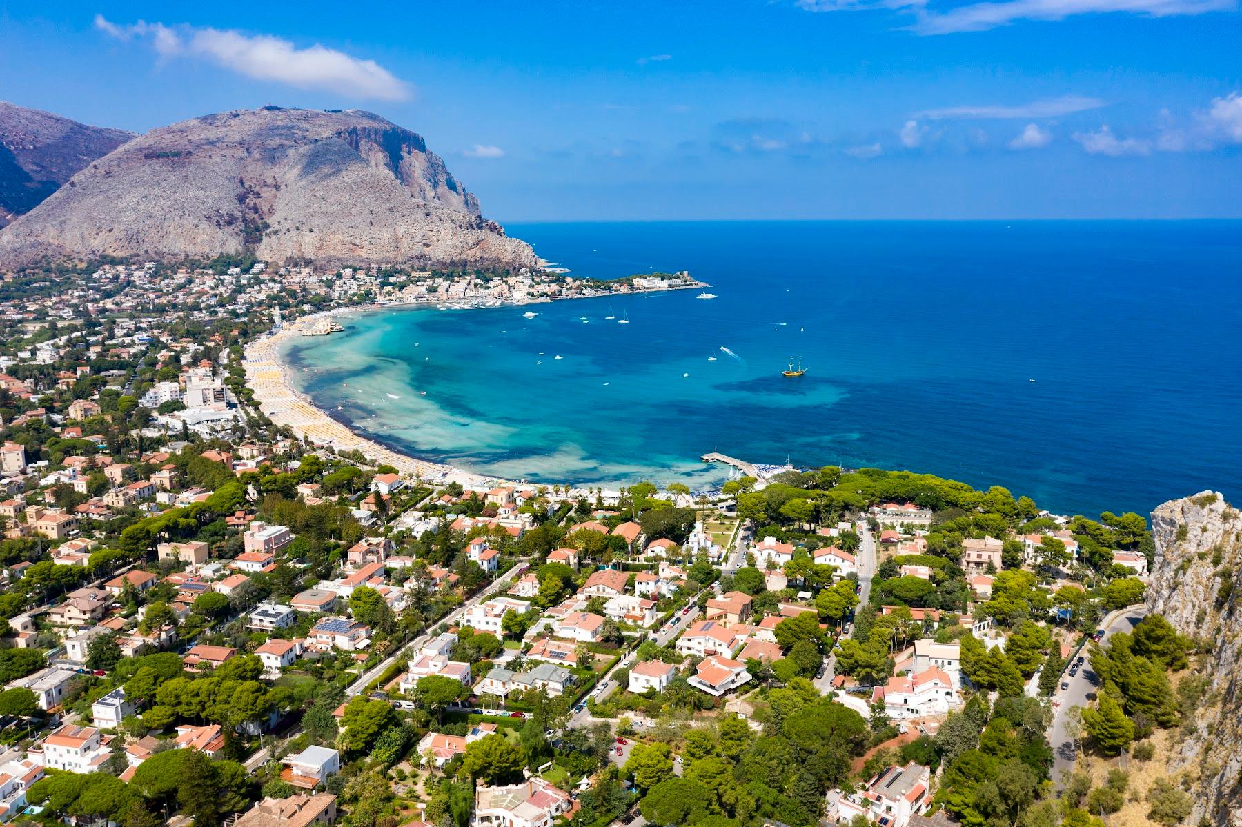 Sandee Mondello Beach