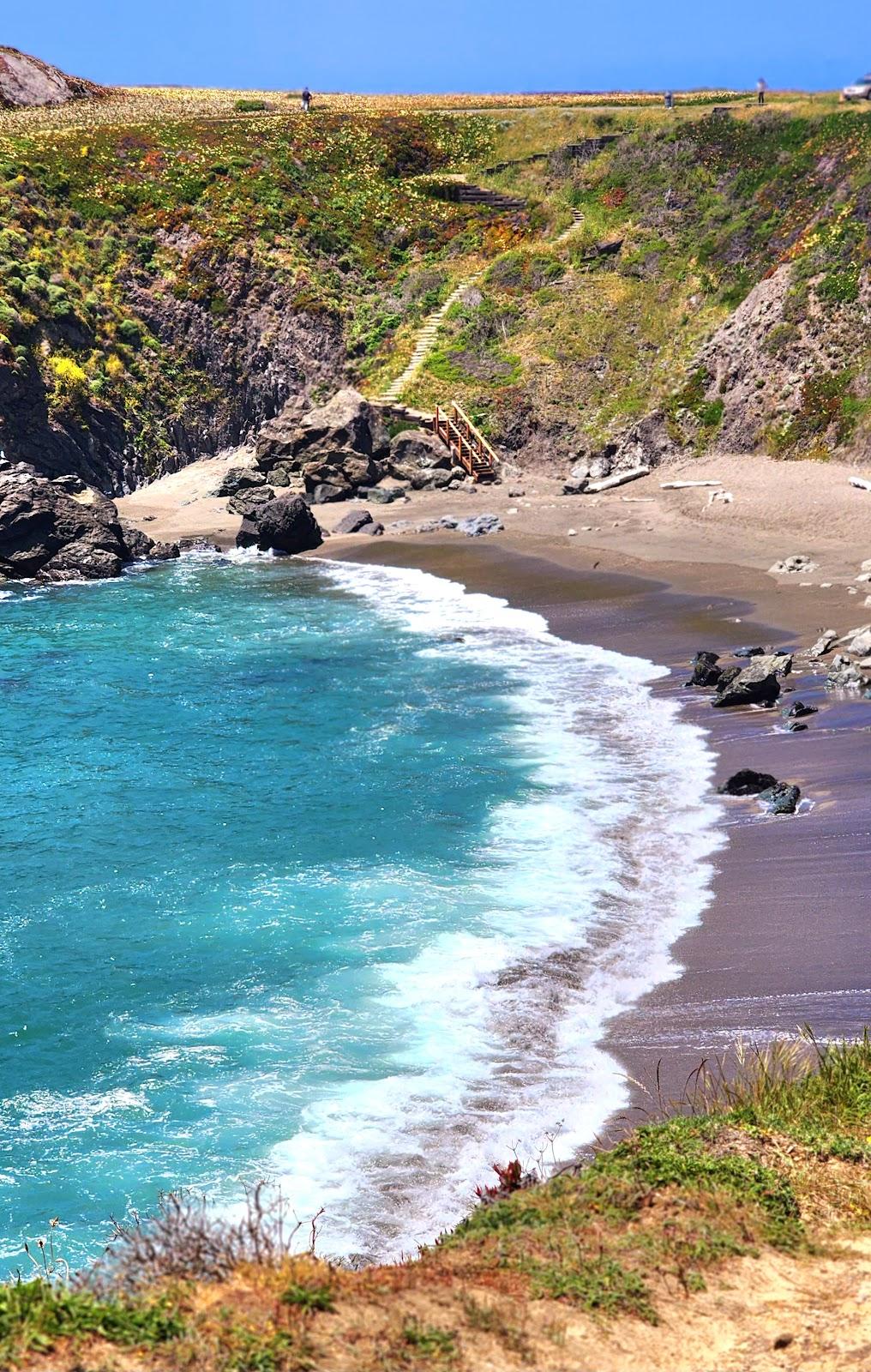 Sandee Rock Beach Point Photo