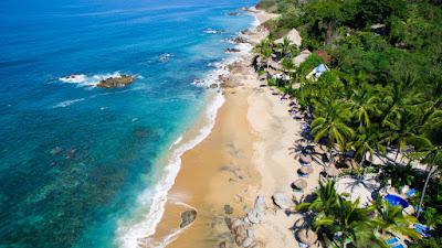 Sandee - Playa Escondida