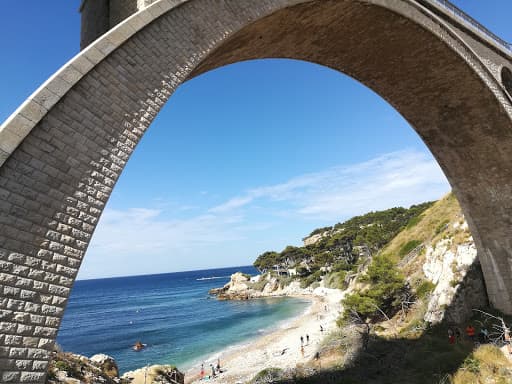 Sandee - Calanque Des Eaux Salees A Carry-Le-Rouet