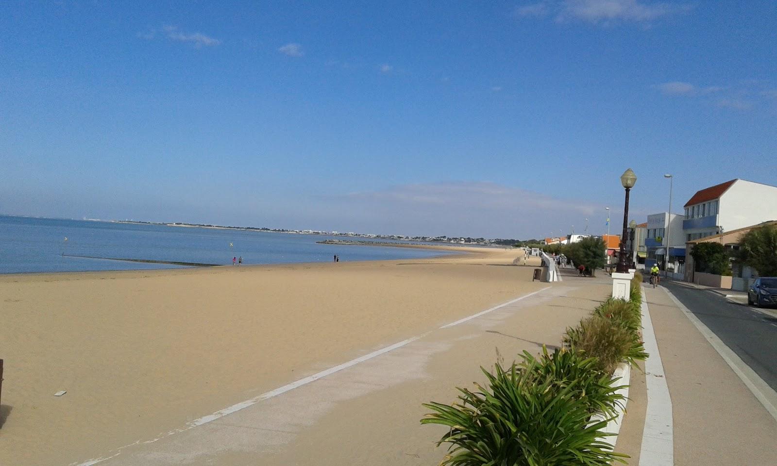 Sandee Grande Plage De Chatelaillon Photo