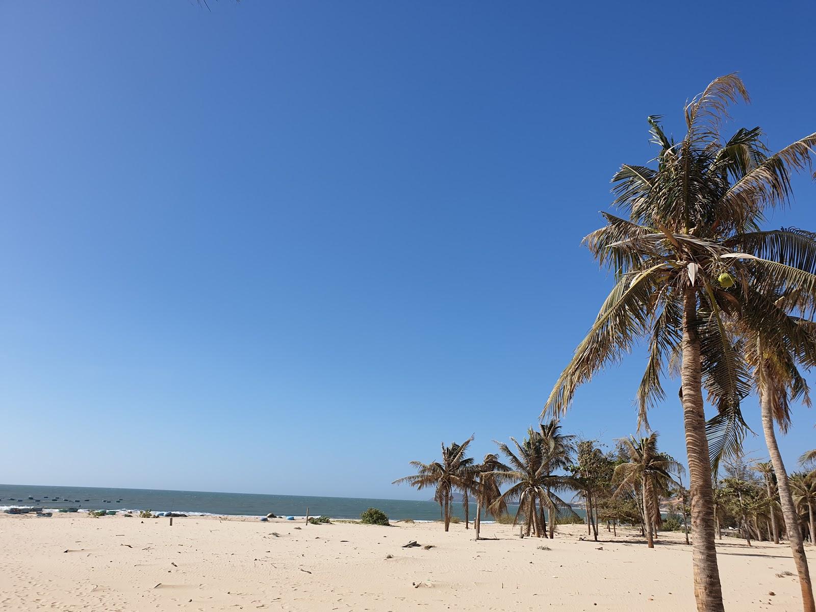 Sandee Hom Rom Beach