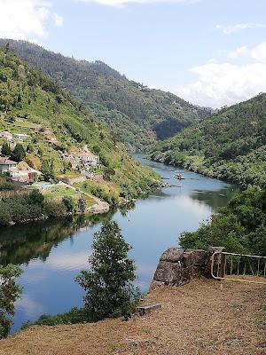 Sandee - Praia Fluvial De Espadanedo