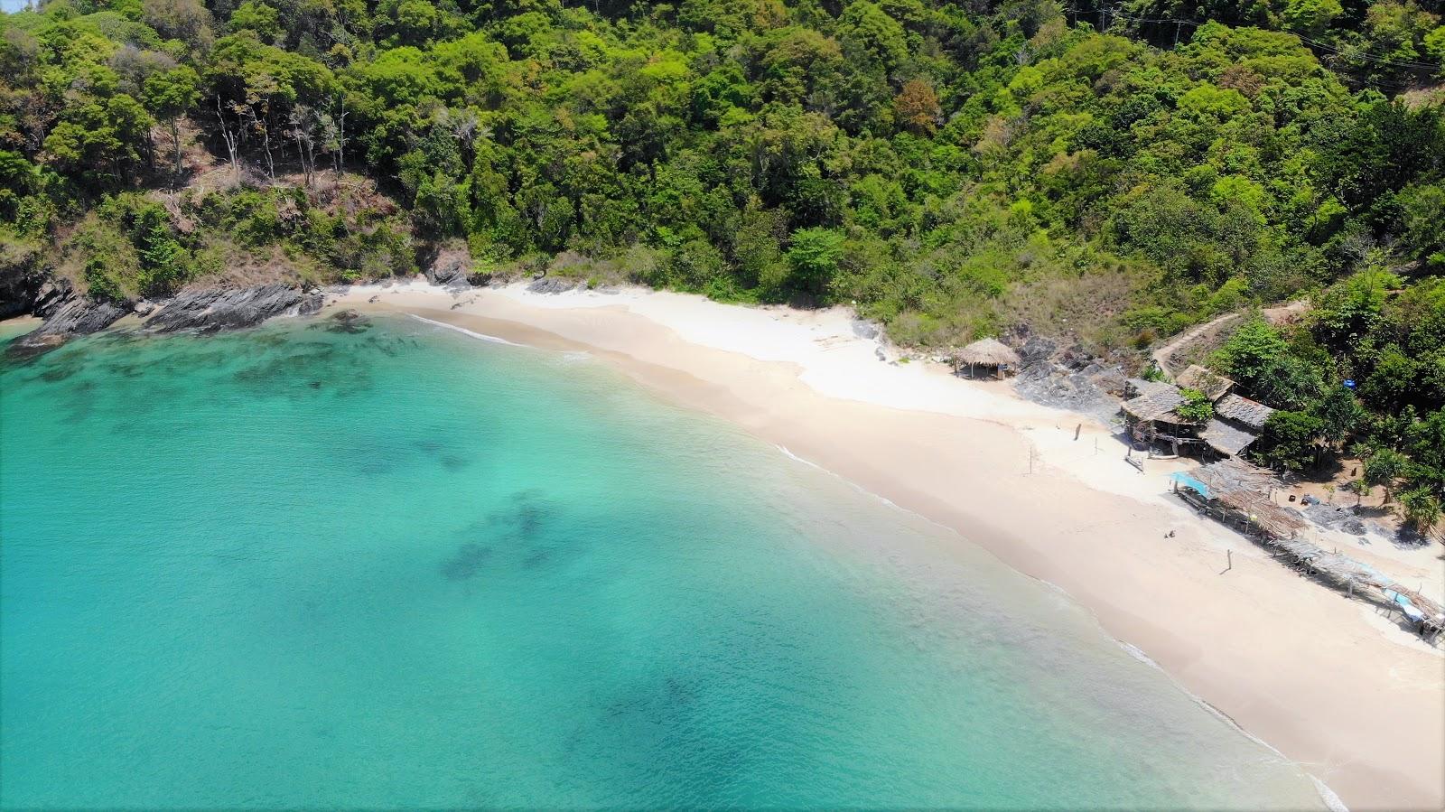 Sandee Nui Bay