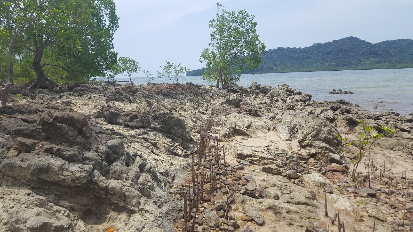 Sandee Geosite Metasediment Bembang Photo