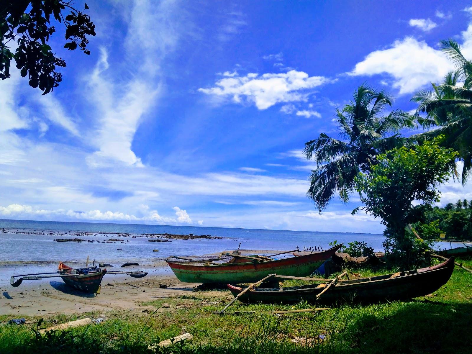 Sandee Pantai Fodo