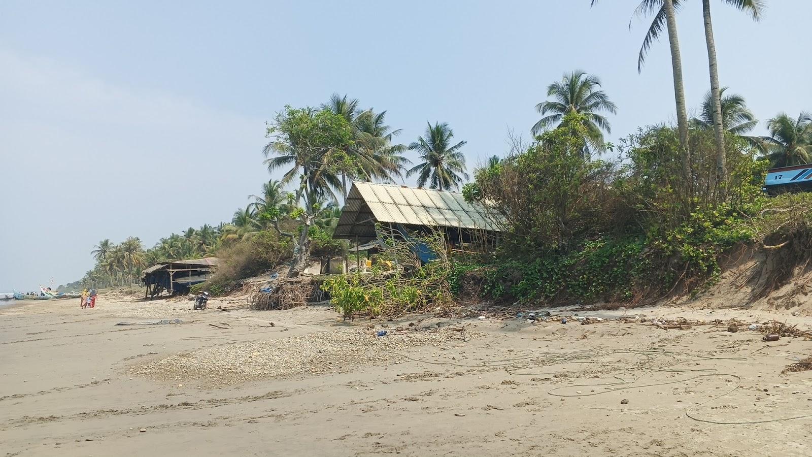 Sandee Pantai Wak Go Sop