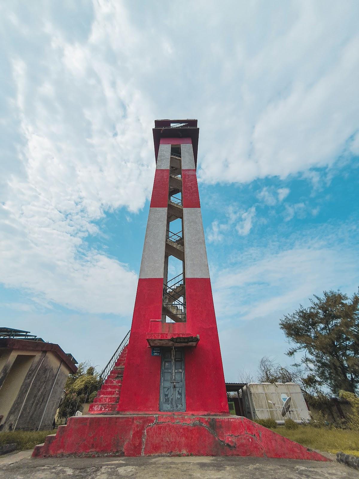 Sandee Borsi Beach Light House